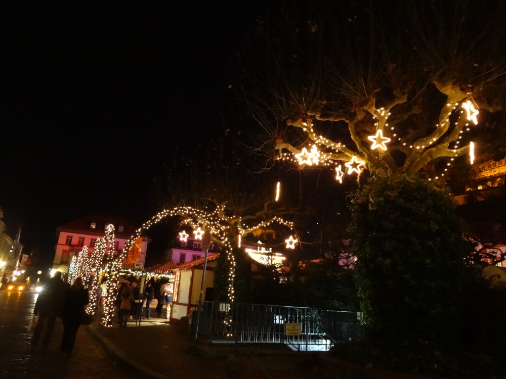 Heidelberger Weihnachtsmarkt - Karlsplatz