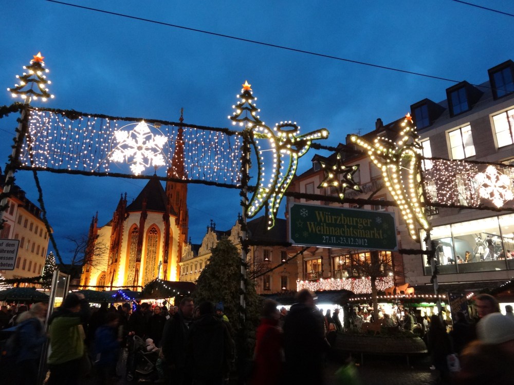 Weihnachtsmarkt (Christmas market), Würzburg in December, 2012 