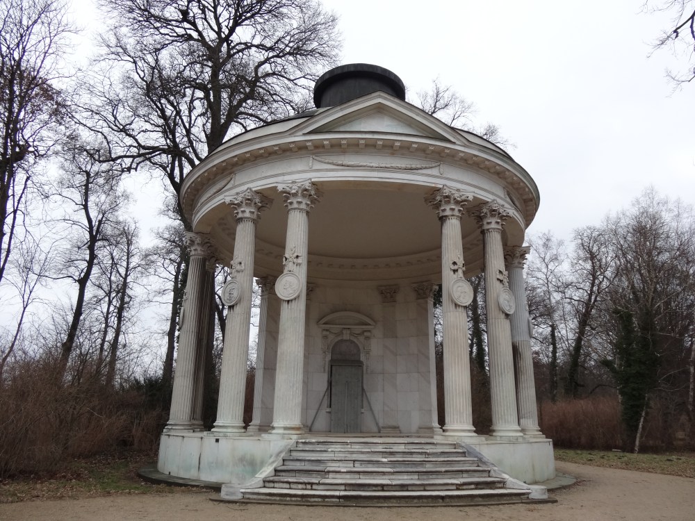 The Freundschaftstempel (The Temple of Friendship) was built by Frederick II in memory of his sister