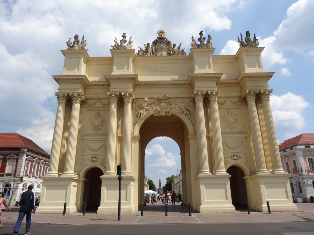 Yet another Brandenburger Tor.